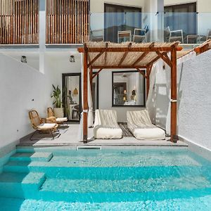 Royal Honeymoon Room
